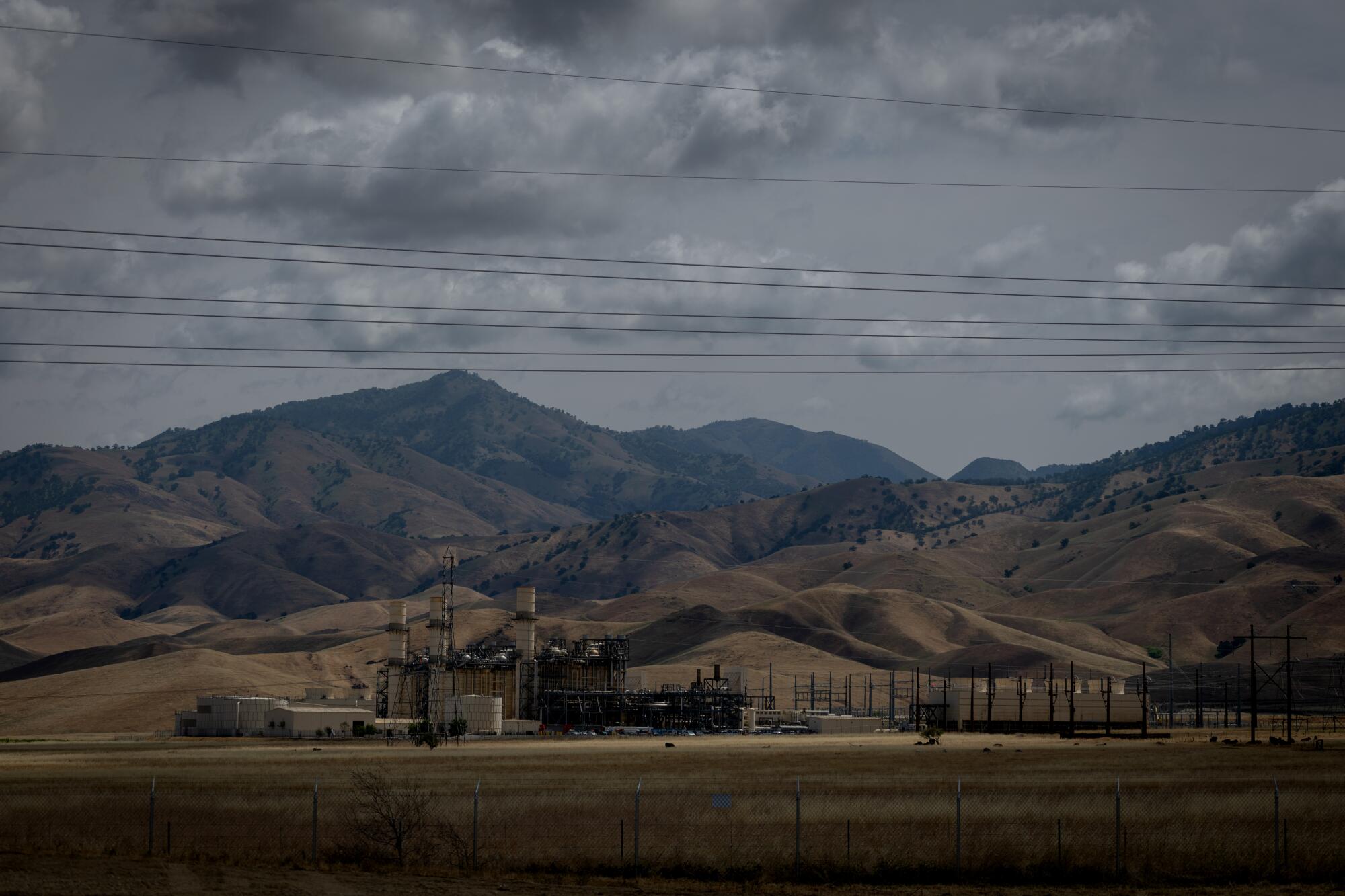 The Pastoria Energy facility is located below Irvine Hills in Kern County.