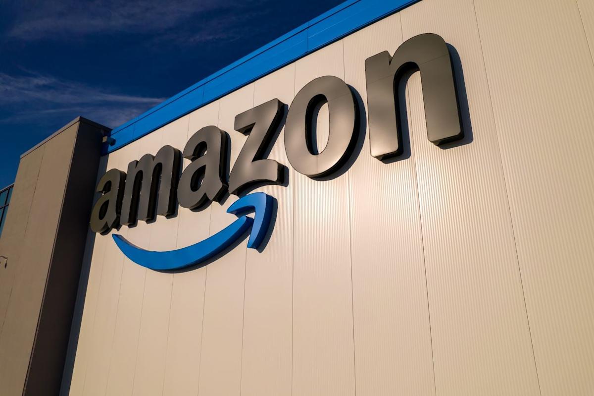 Amazon beats SpaceX to Globalstar as spectrum acquisition attracts attention