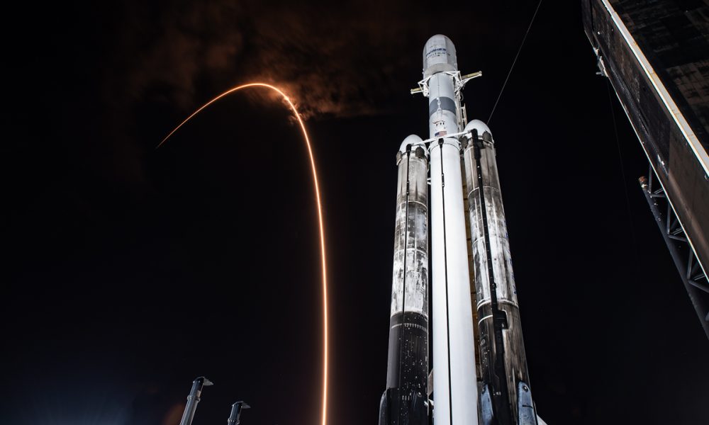 SpaceX wins first MARS contract, but there's a catch